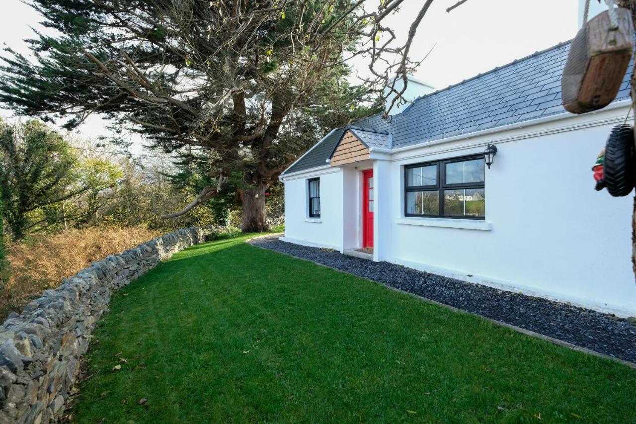 The Cottage Hillside Westport Exterior photo